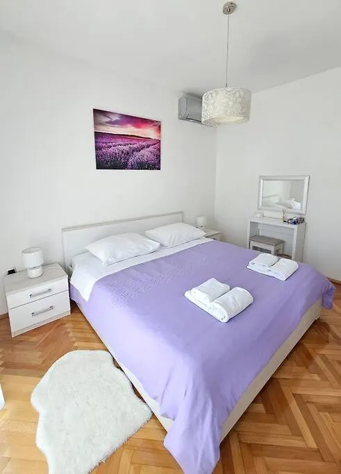 Apartment Gidas Zadar 0*,