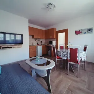 https://apartment-luna-trogir.splithotels.org