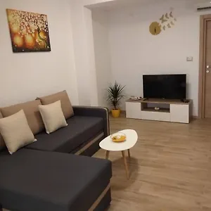 https://apartman-laura-pula.in-istria.net